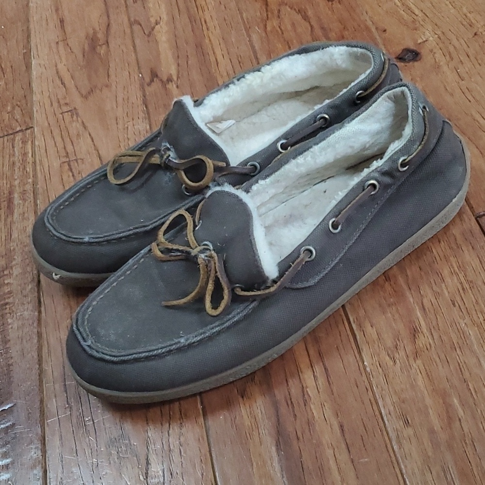 Duluth Trading Co sheepskin slippers